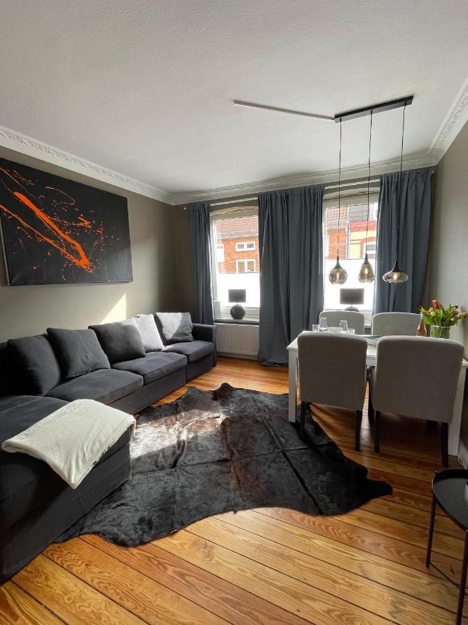 Altbaucharme Deluxe Mit Balkon In Zentraler Lage Kiel Exterior foto