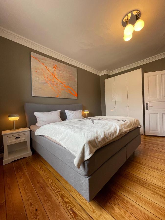 Altbaucharme Deluxe Mit Balkon In Zentraler Lage Kiel Exterior foto